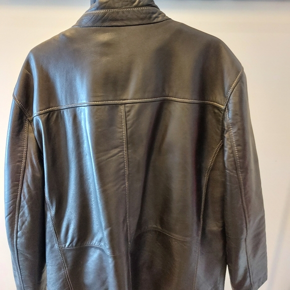 Jacket - Picture 2 of 8